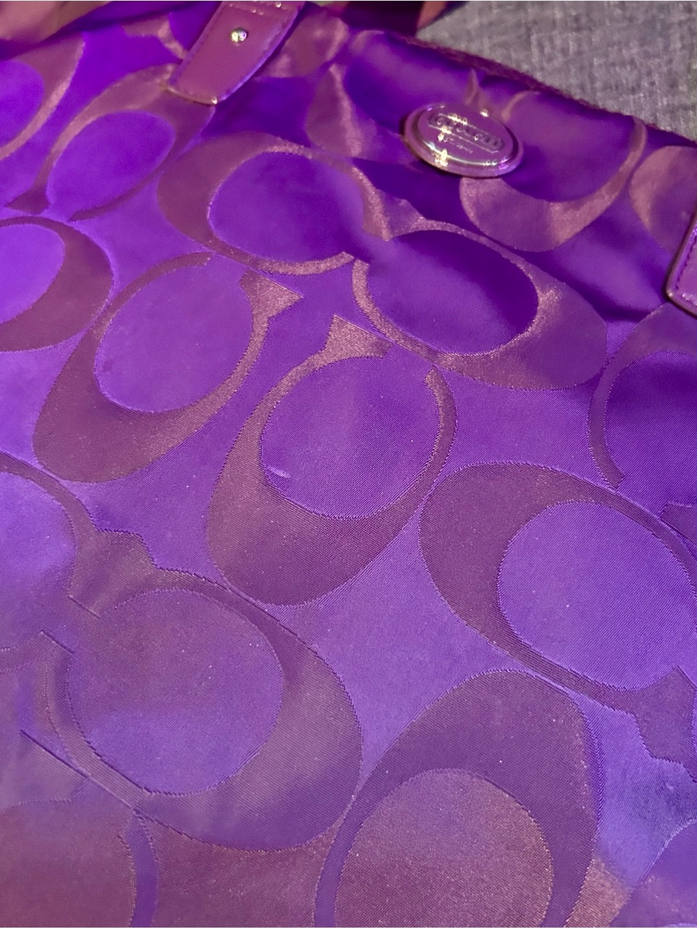 Coach Purple Getaway Signature Nylon Packable Weekender Tote Bag, Cosmetics Case - Picture 15 of 16